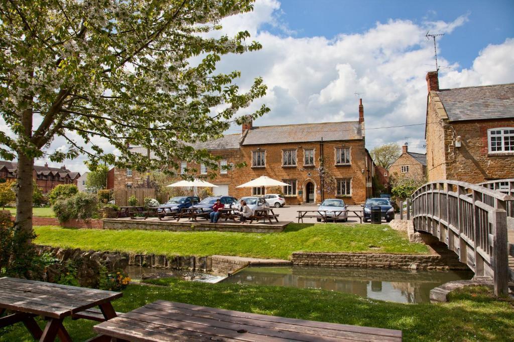 فندق The Nevill Arms Medbourne المظهر الخارجي الصورة